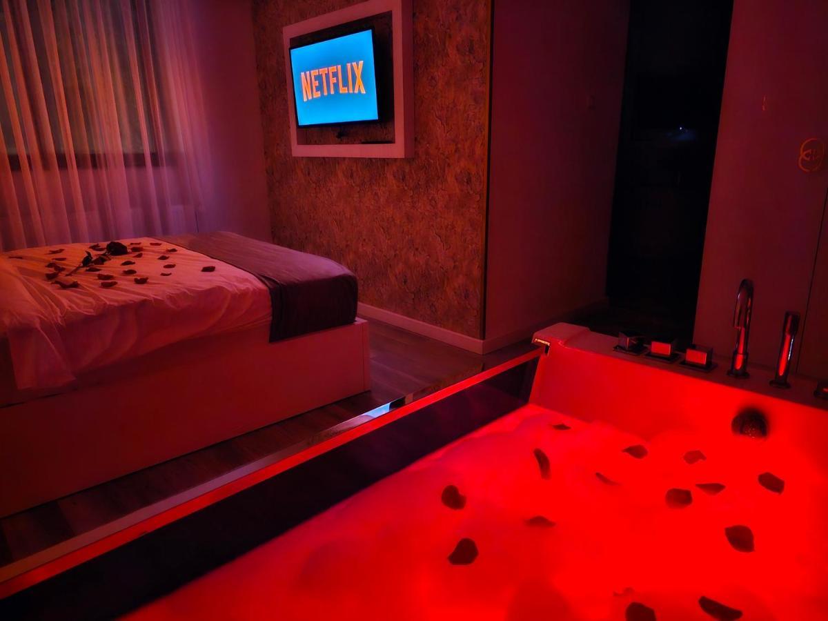 Colt De Rai Resita Bed and Breakfast Εξωτερικό φωτογραφία