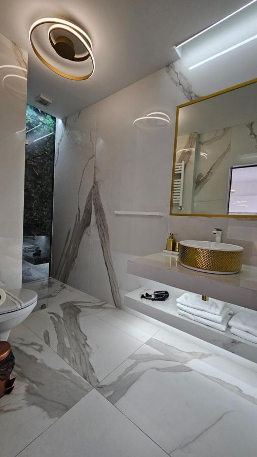 Colt De Rai Resita Bed and Breakfast Εξωτερικό φωτογραφία