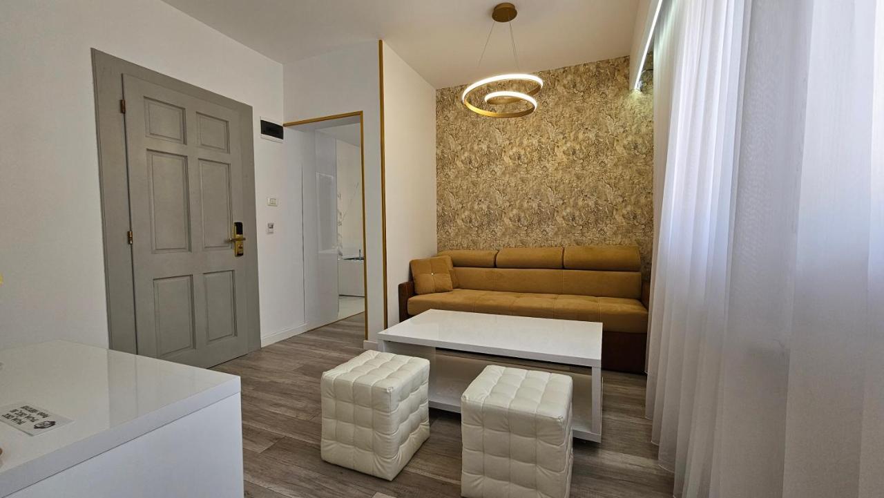 Colt De Rai Resita Bed and Breakfast Εξωτερικό φωτογραφία