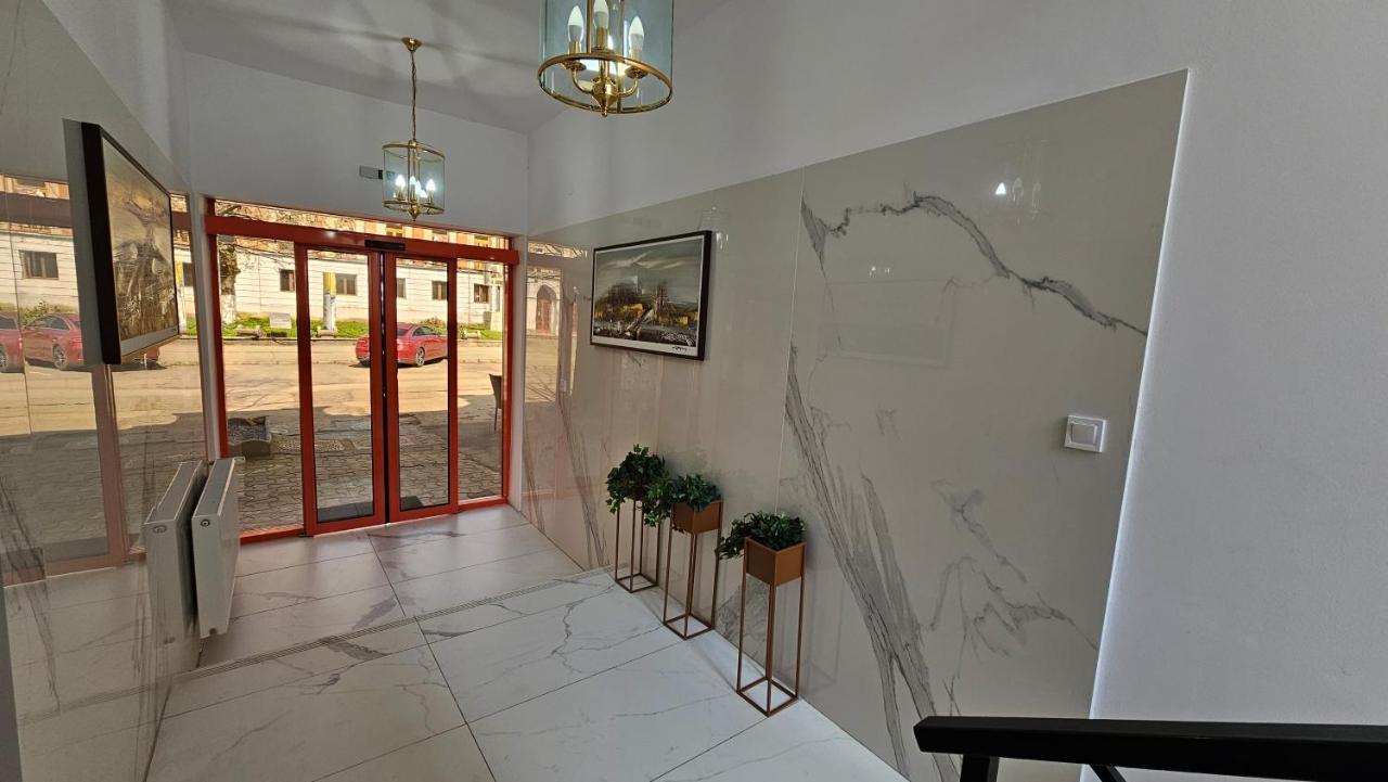 Colt De Rai Resita Bed and Breakfast Εξωτερικό φωτογραφία